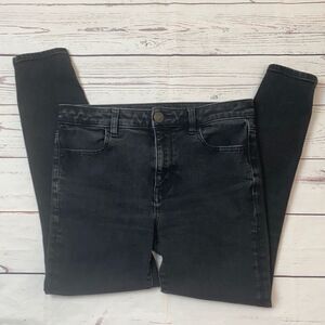 American Eagle skinny jeans